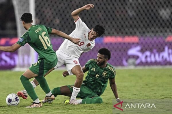 Rafael Struick Antusias Ditanamkan Ilmu oleh Patrick Kluivert