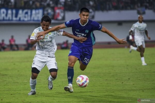 Hodak Apresiasi Penampilan Tim Persib Walau Tak Menuai Kemenangan